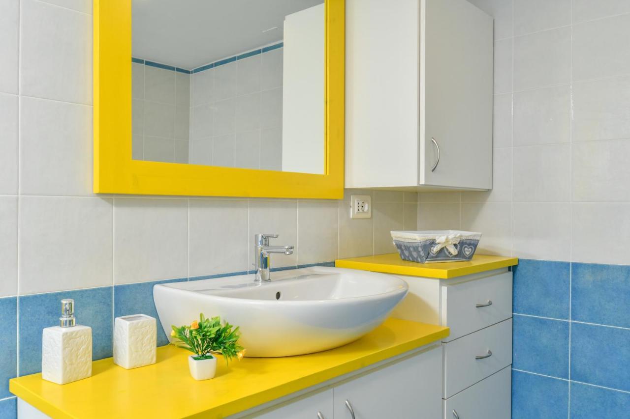 Freedom Apartment ซานตามาเรีย ดิ กาสเตลลาบาเต ภายนอก รูปภาพ